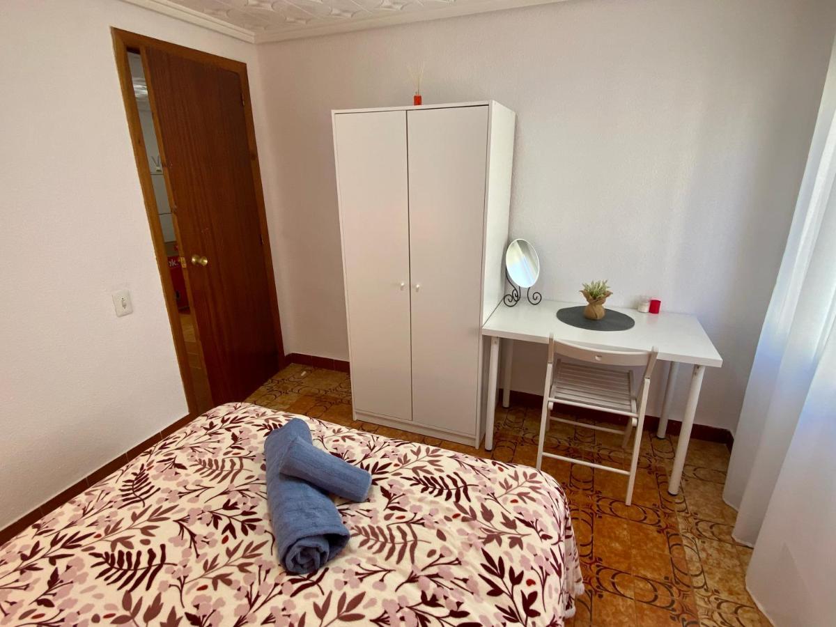 A Separate Room Comfort In A Two-Room Apartment Is 28 Km From Valencia With Wi-Fi Sagunto エクステリア 写真